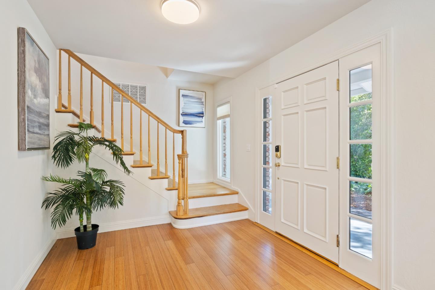 900 Los Robles Avenue