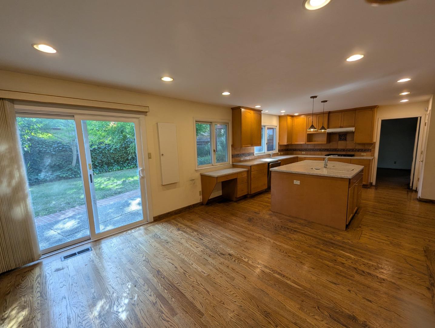 707 Charleston Court