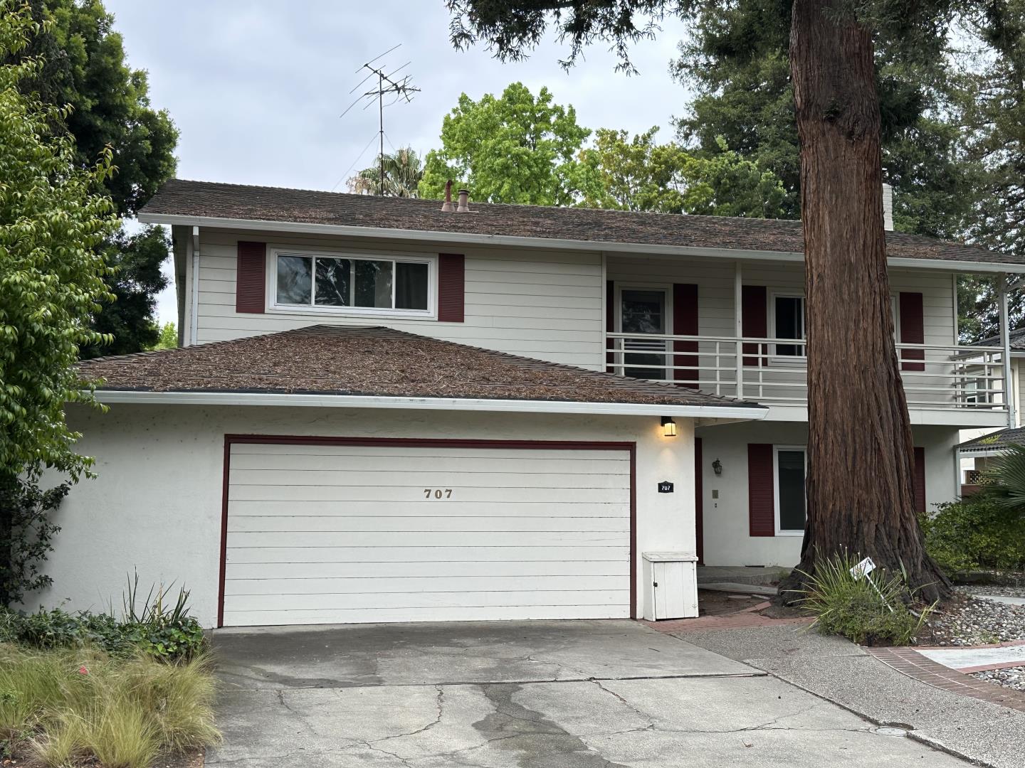 707 Charleston Court