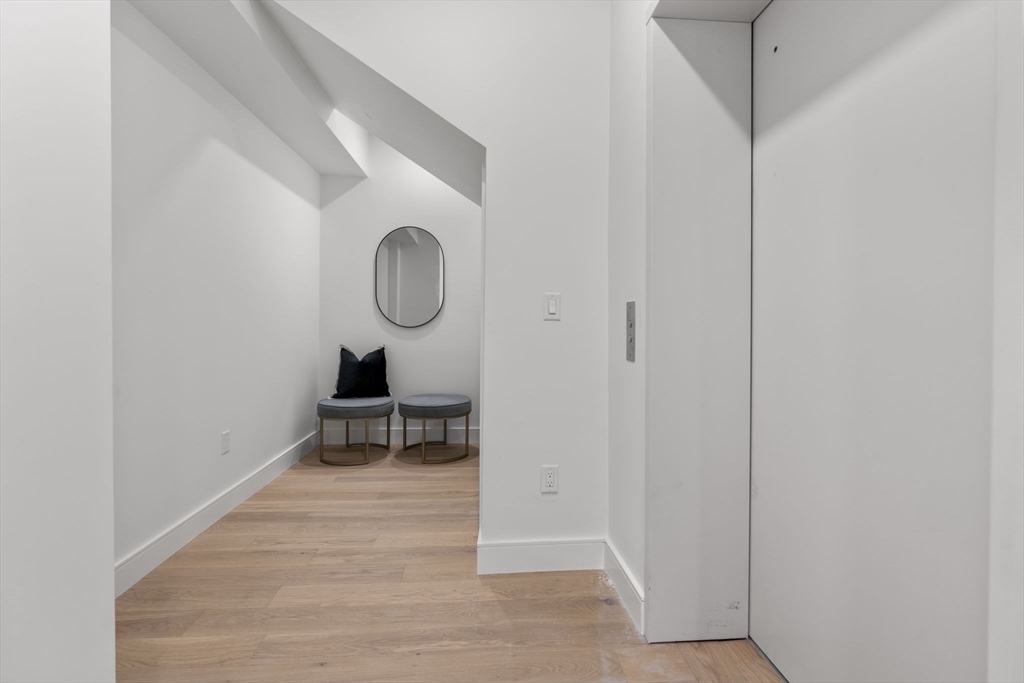 1778 Columbia Rd # 1