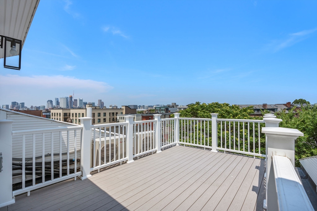 472 E 4th St # 3