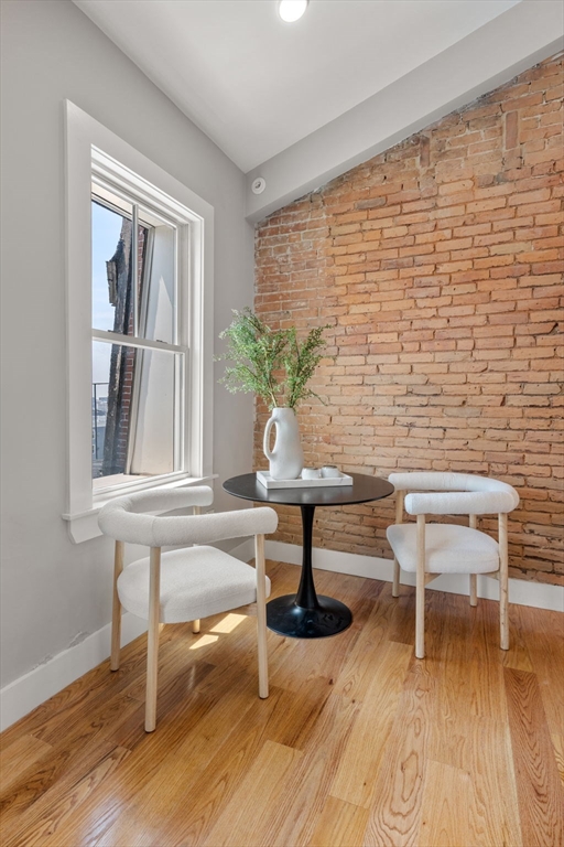 472 E 4th St # 3
