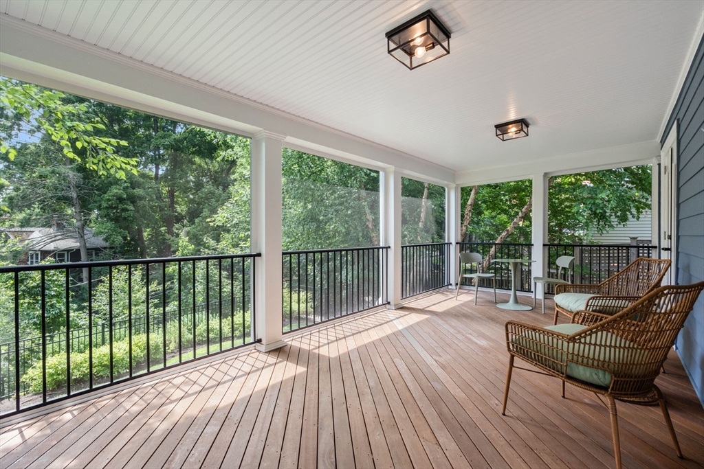 17 Lakeview