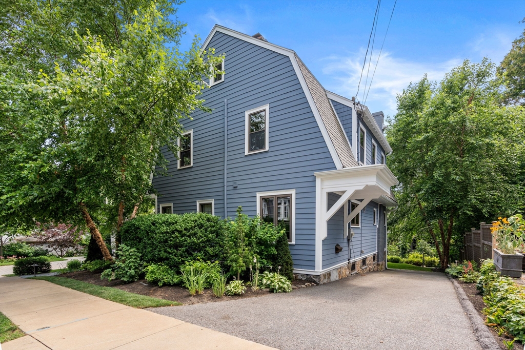 17 Lakeview