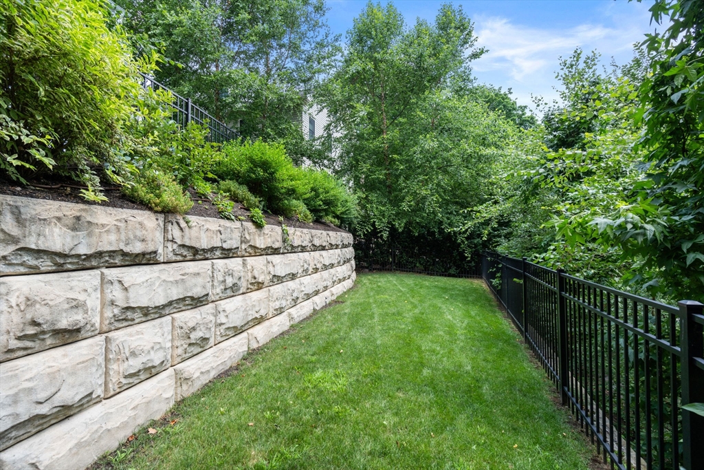 17 Lakeview