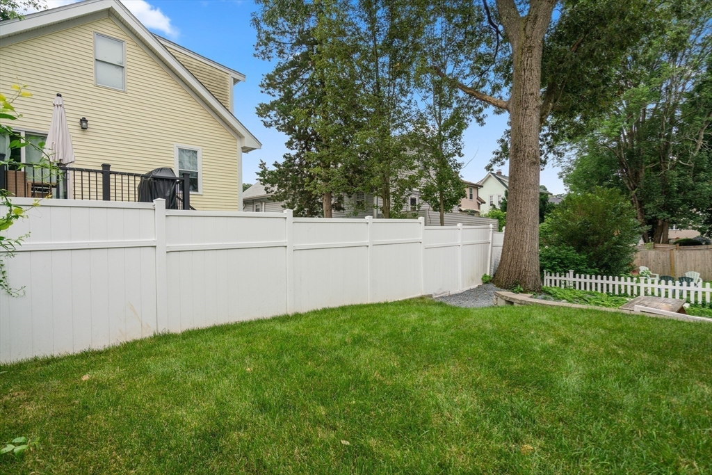 10 Thurlow St