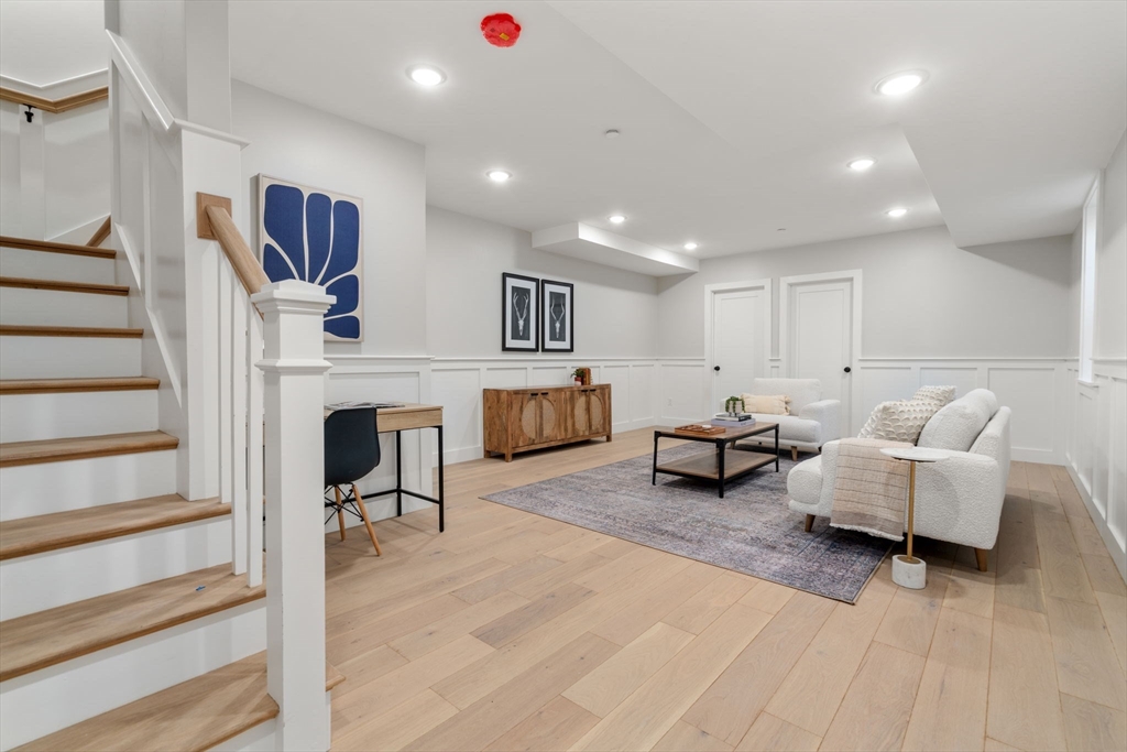 9 Aldersey # 9B