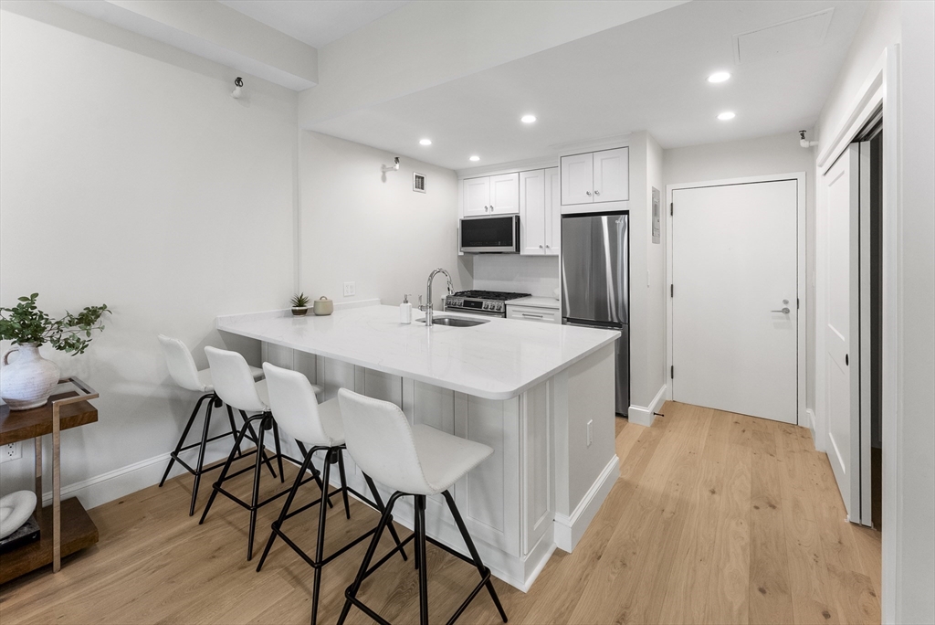 42 8th St # 5214