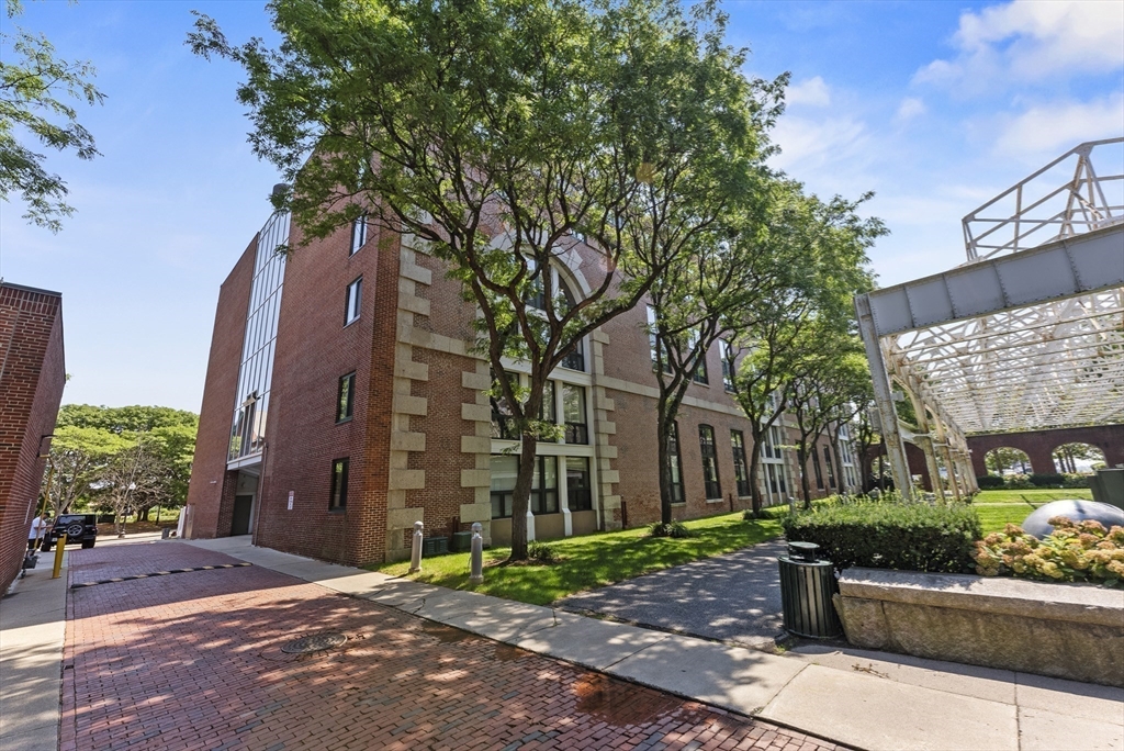 42 8th St # 5214