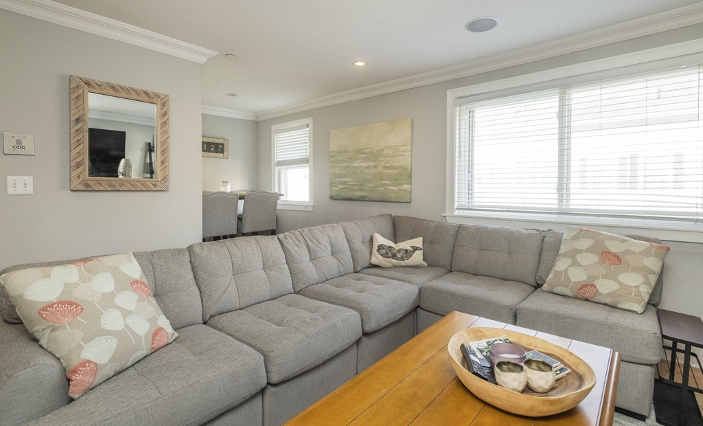 293 D St # 2