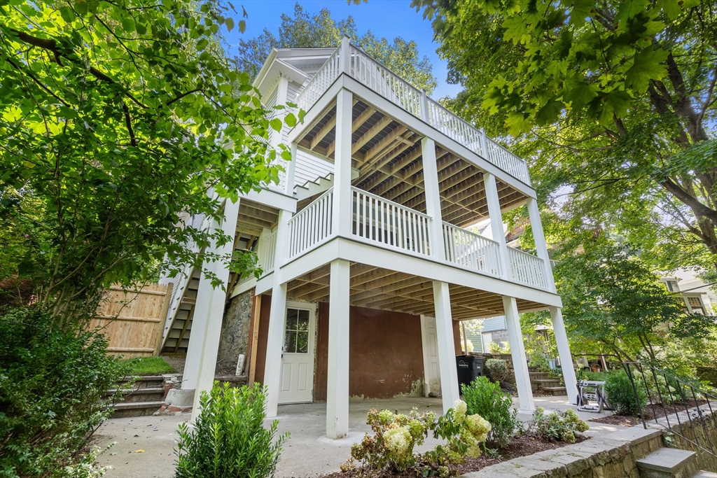 86 Sherwood St # 2