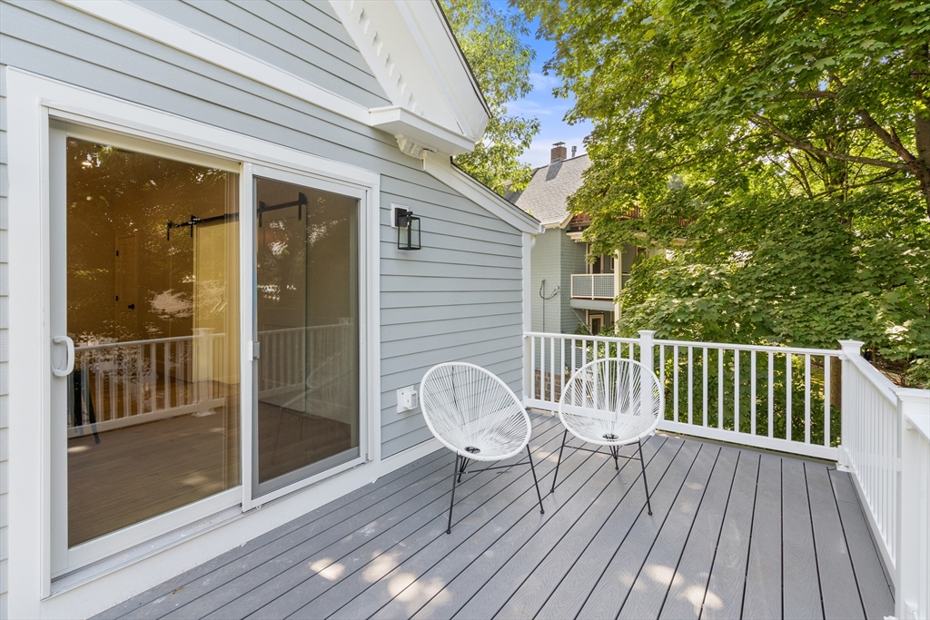 86 Sherwood St # 2