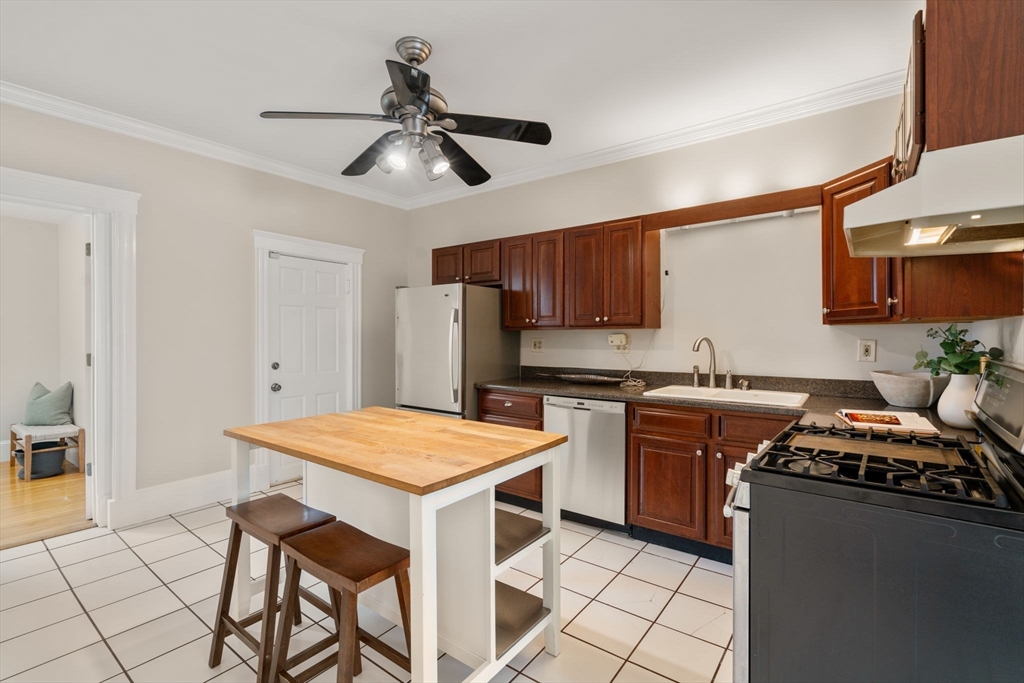 562 E 8th Street # 2