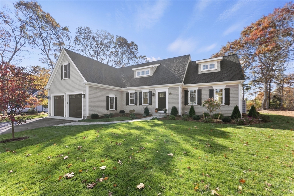 4 Deep Wood Dr