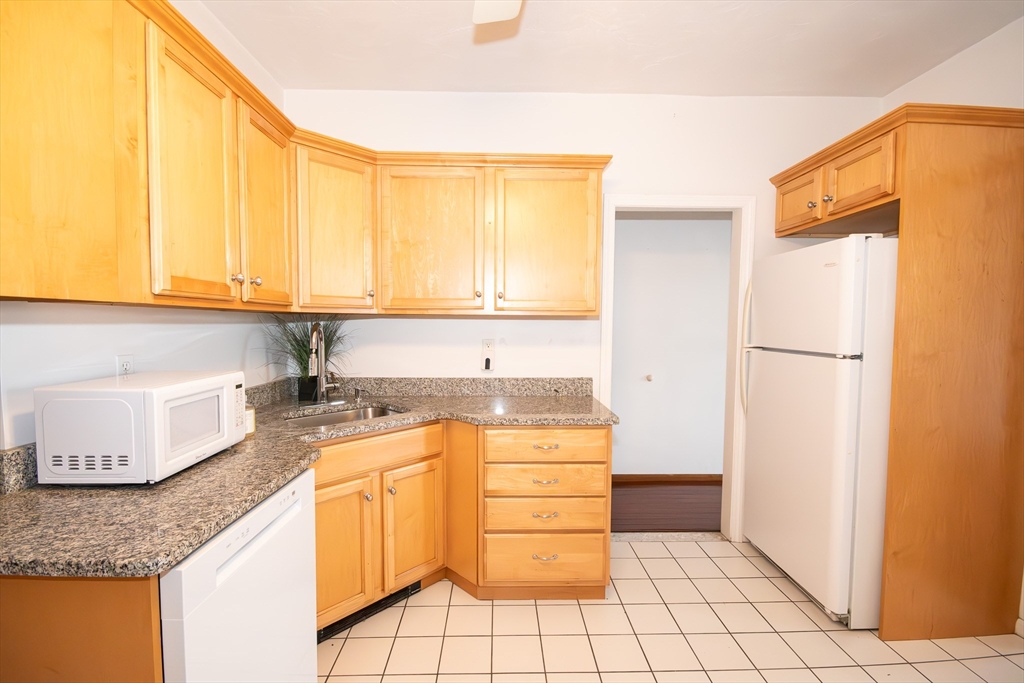 703 E Broadway # 2A