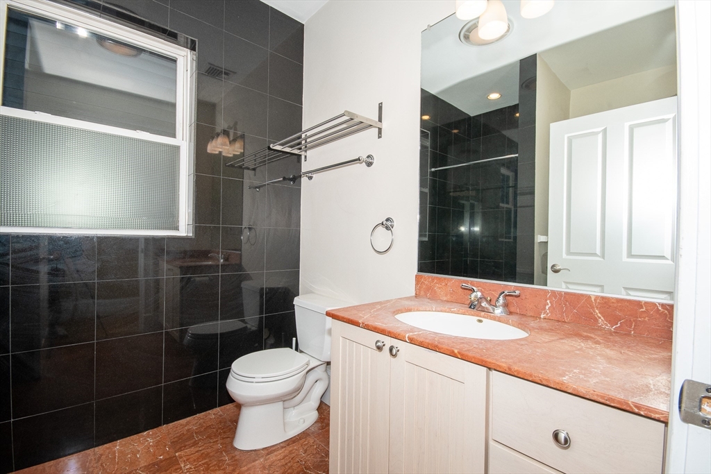 714 E 4th # 2