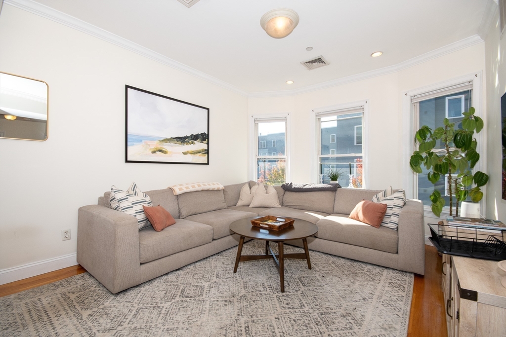 19 Knowlton St # 2