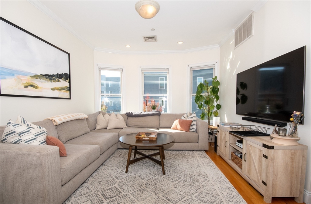 19 Knowlton St # 2