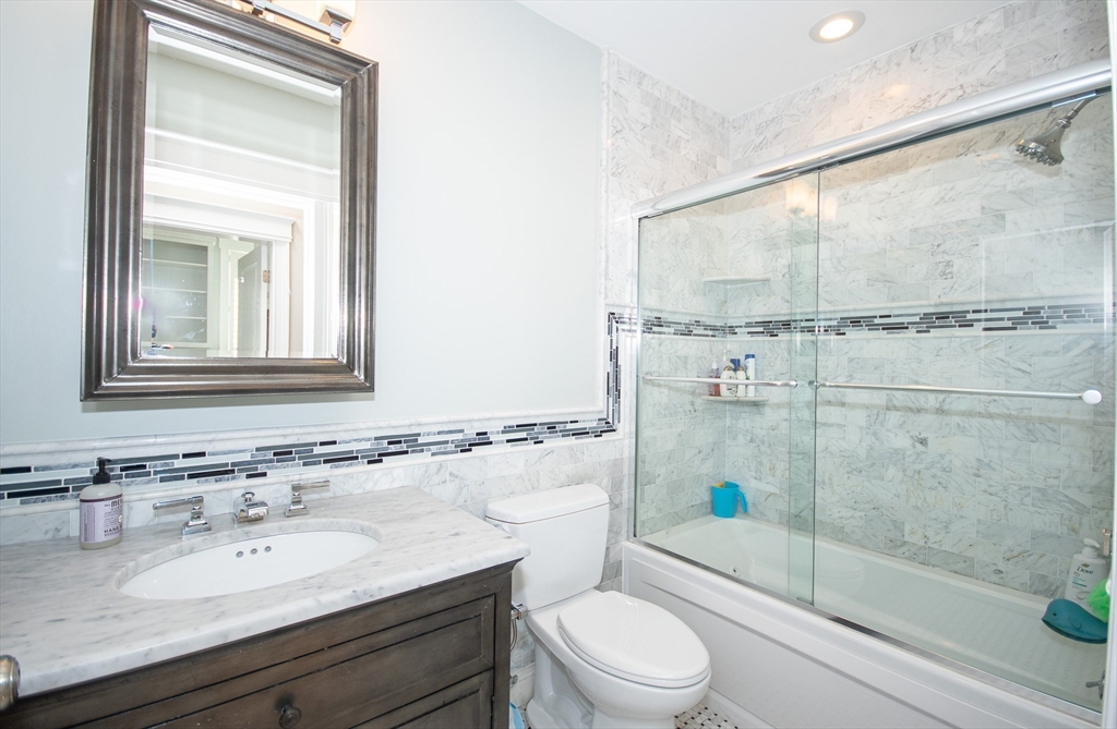 110 Bolton St Unit: SF
