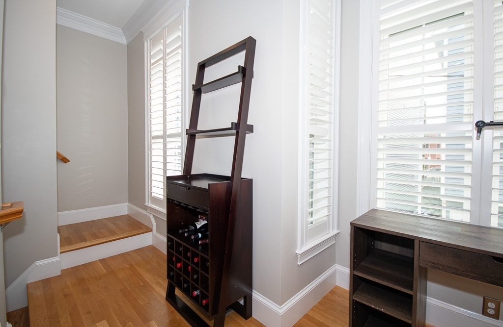 110 Bolton St Unit: SF