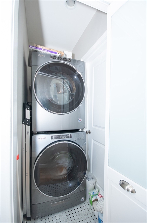 110 Bolton St Unit: SF