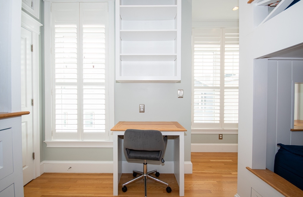 110 Bolton St Unit: SF