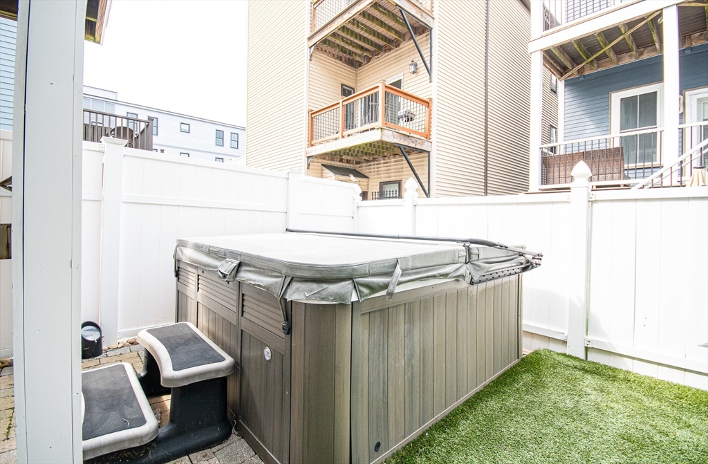 110 Bolton St Unit: SF