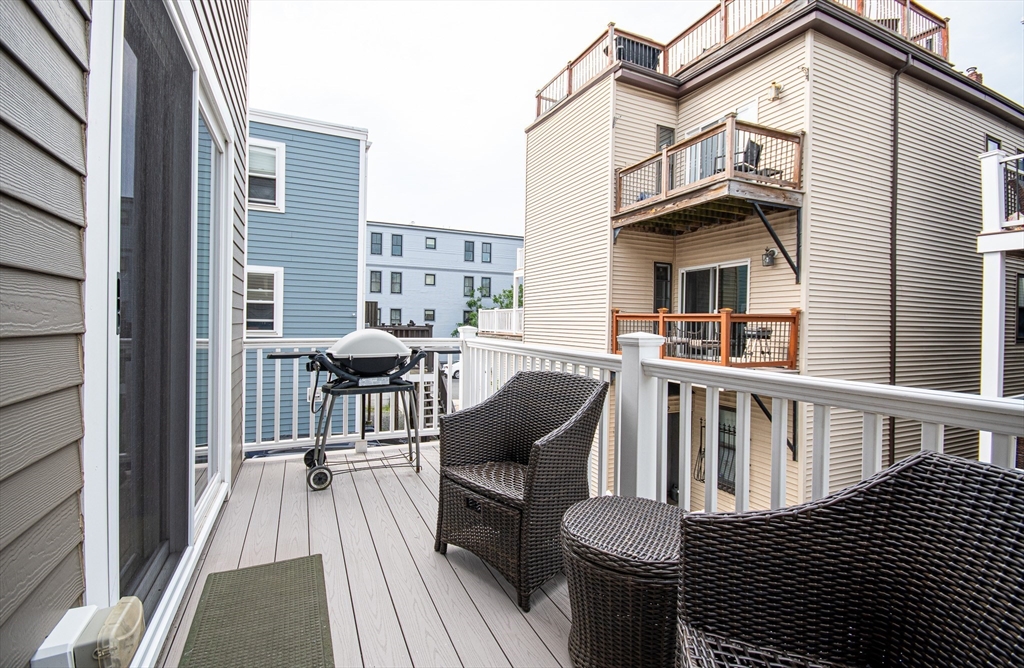 110 Bolton St Unit: SF