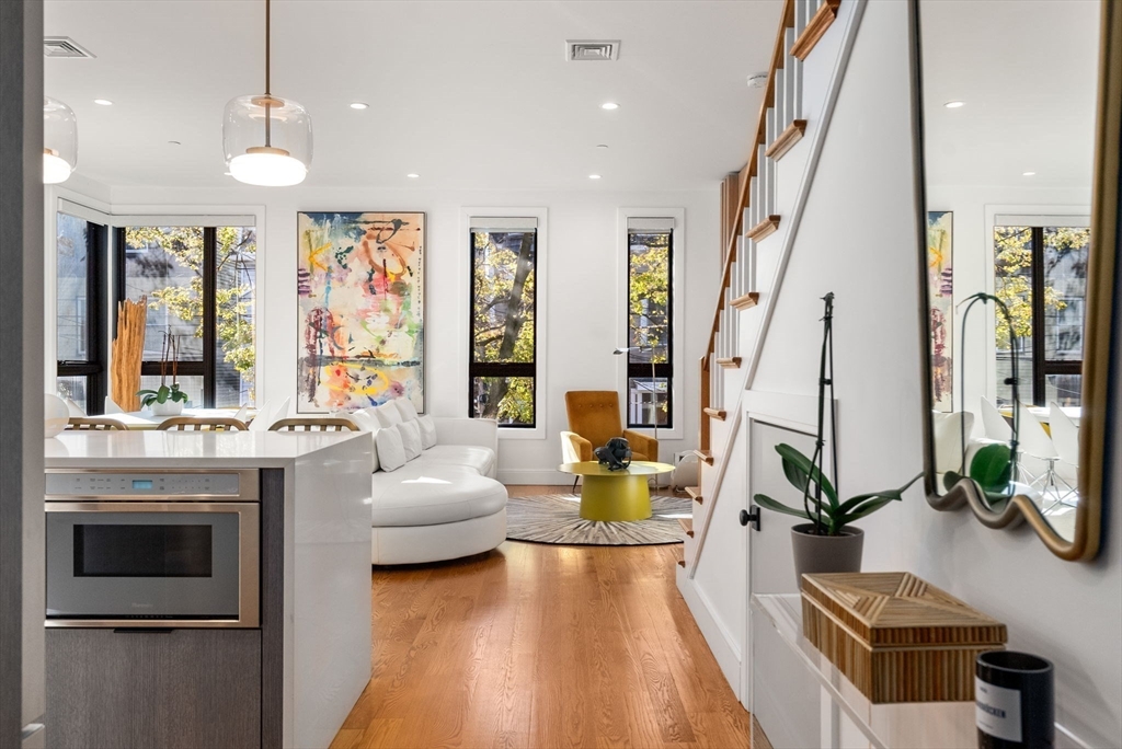 160 West 7th Street # 2