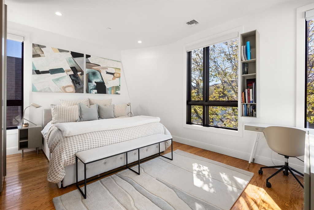 160 West 7th Street # 2