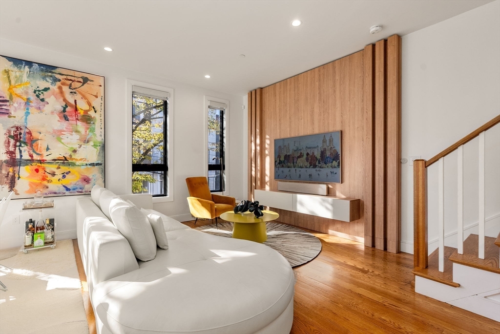 160 West 7th Street # 2