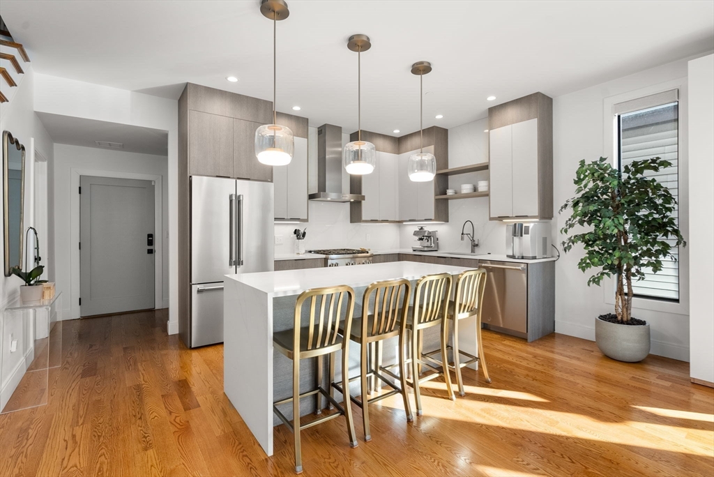 160 West 7th Street # 2