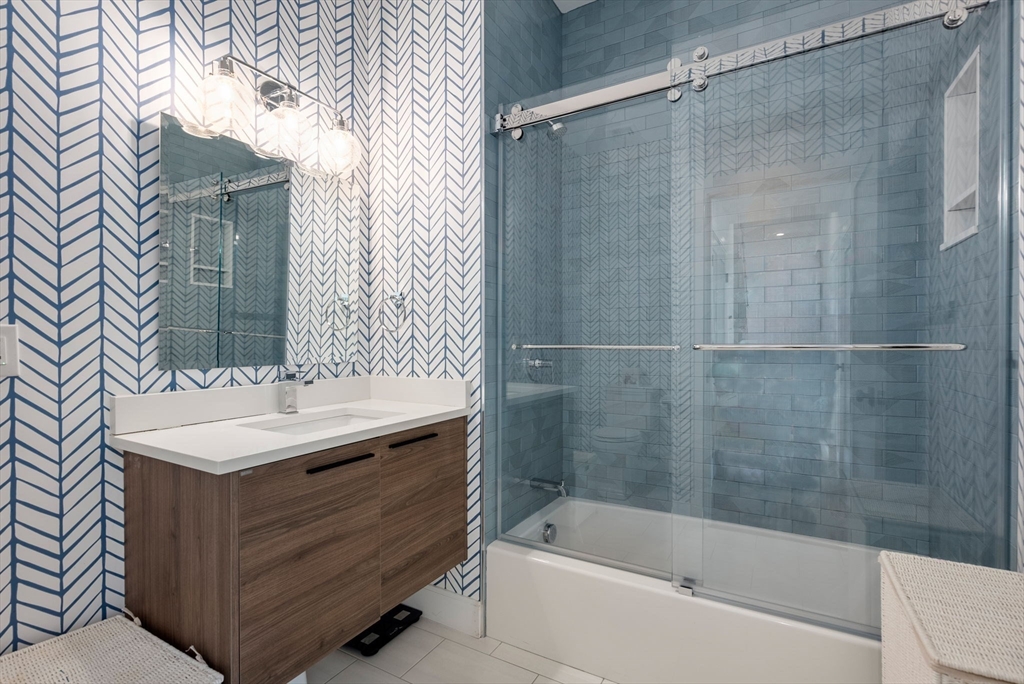 160 West 7th Street # 2