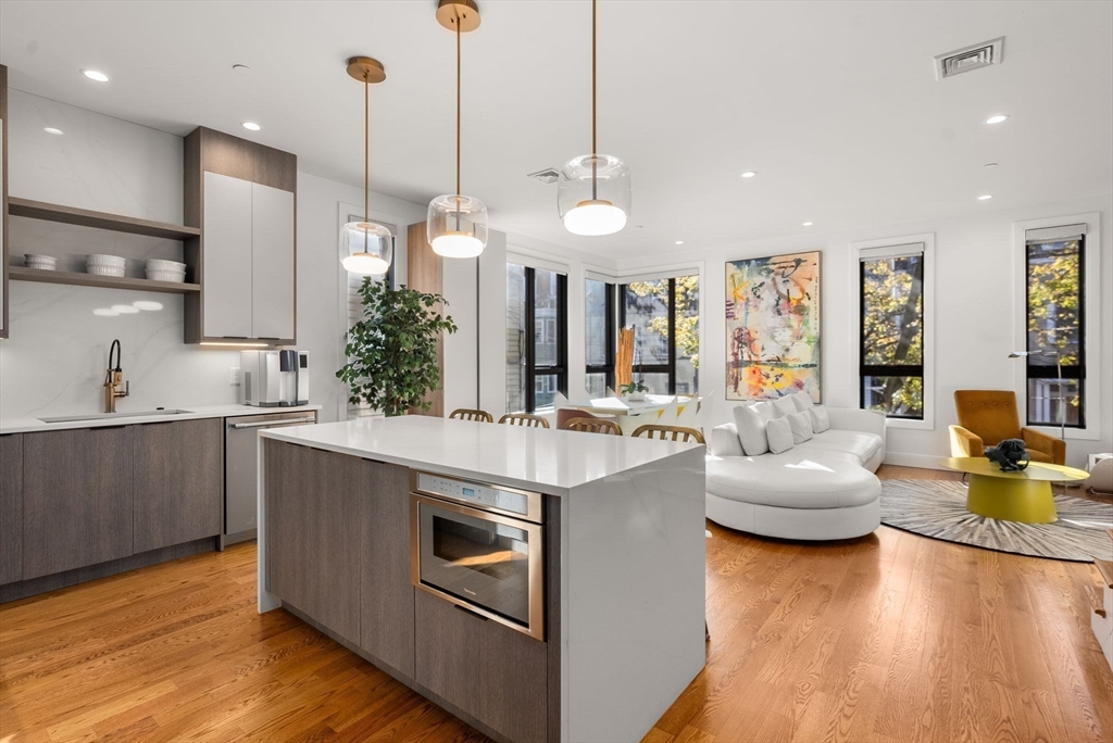 160 West 7th Street # 2
