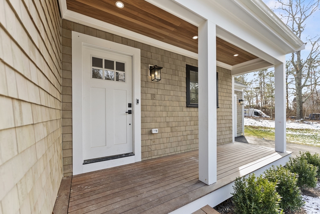 8 Laurel Lane