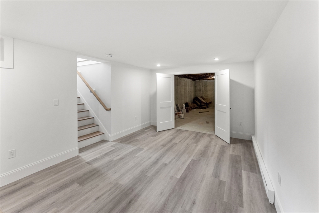 8 Laurel Lane