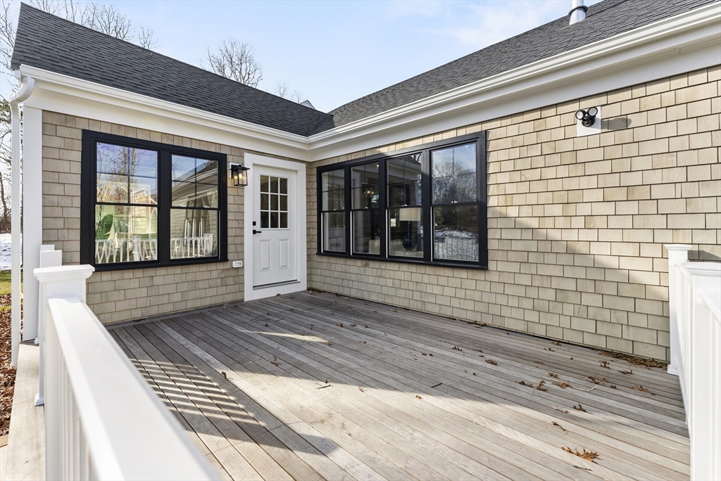 8 Laurel Lane