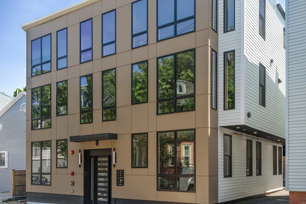 10 Mercer Street # 1