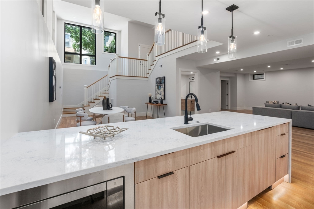 10 Mercer Street # 1