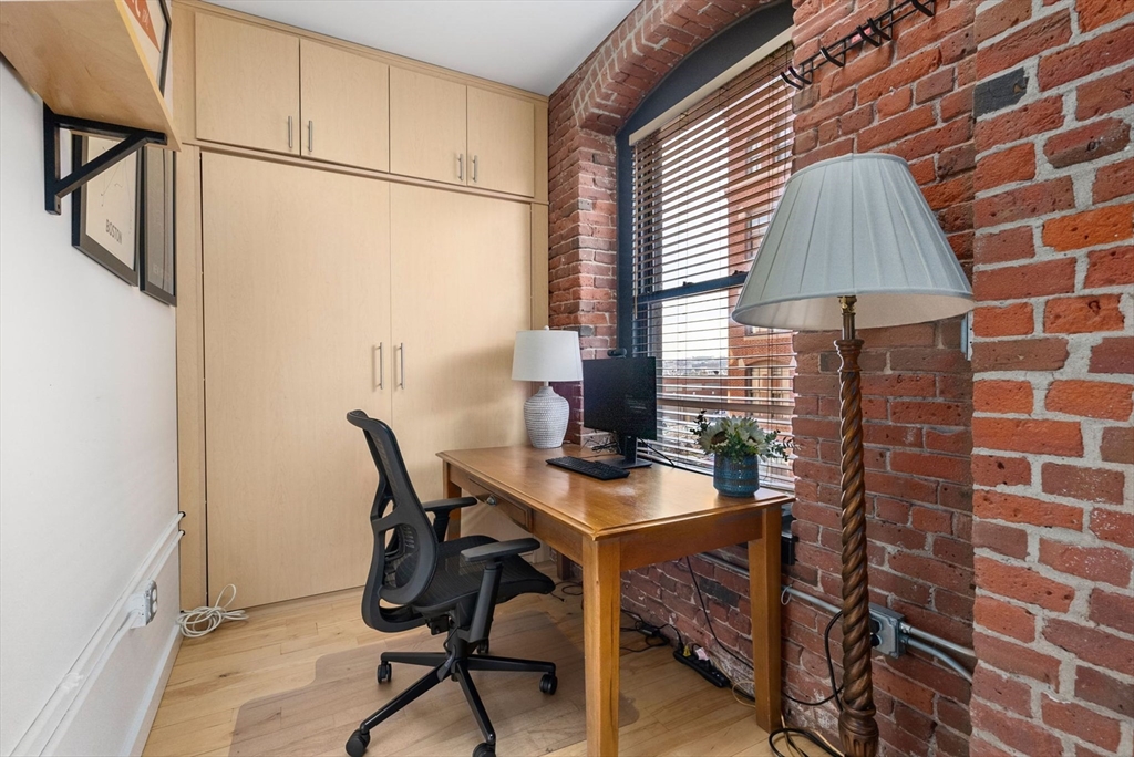 21 Wormwood St # 312