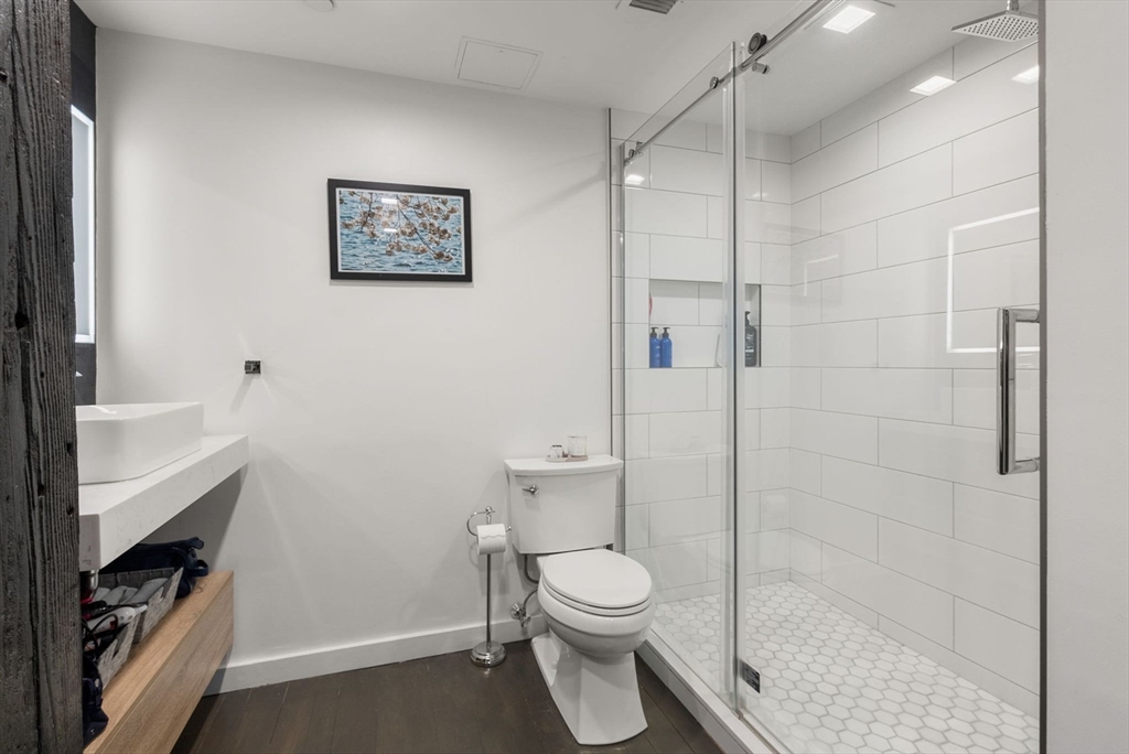 21 Wormwood St # 312