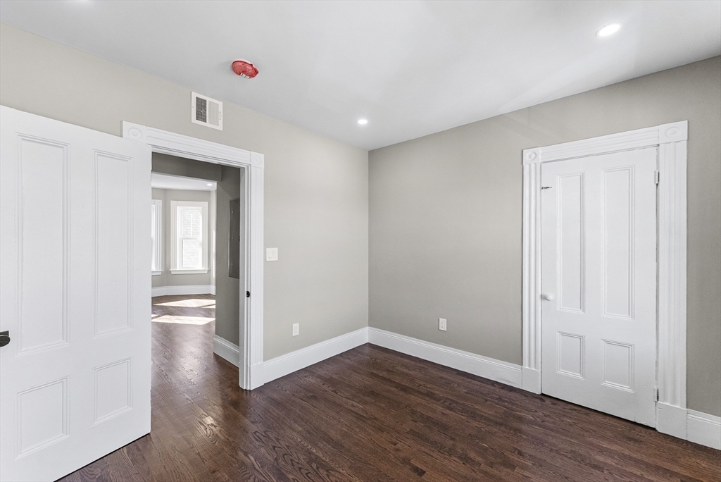 37 Knowlton St # 2