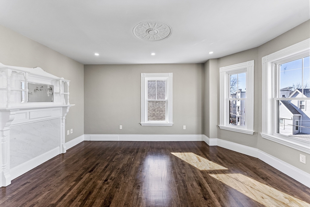 37 Knowlton St # 2