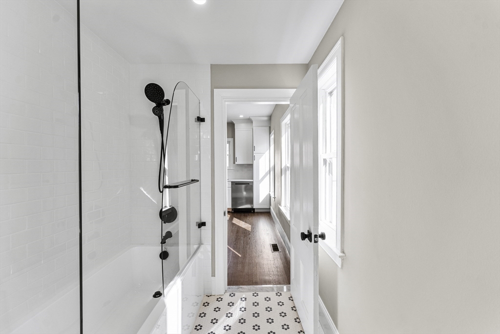 37 Knowlton St # 2