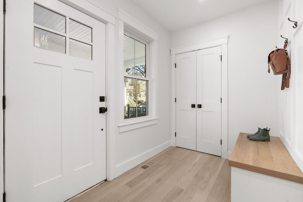 9 Packard Ave