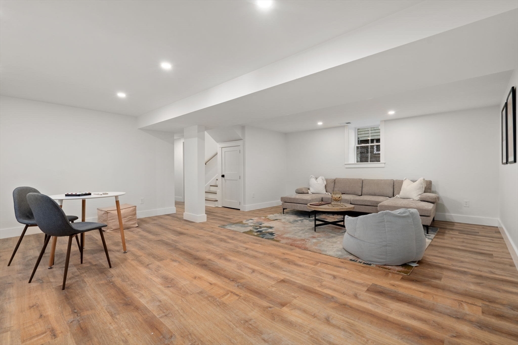 9 Packard Ave