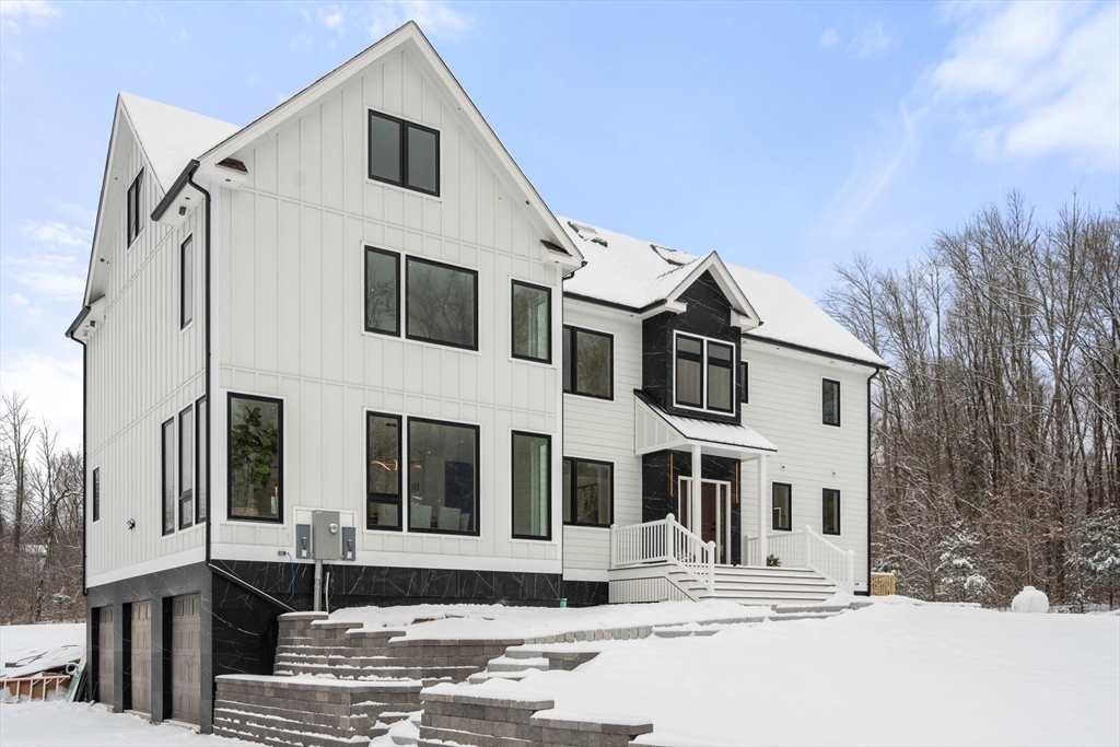 17 Boutwell Rd