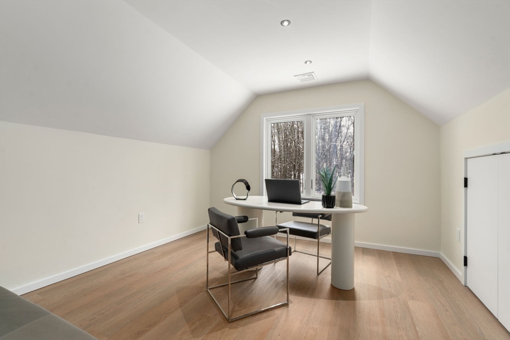 17 Boutwell Rd