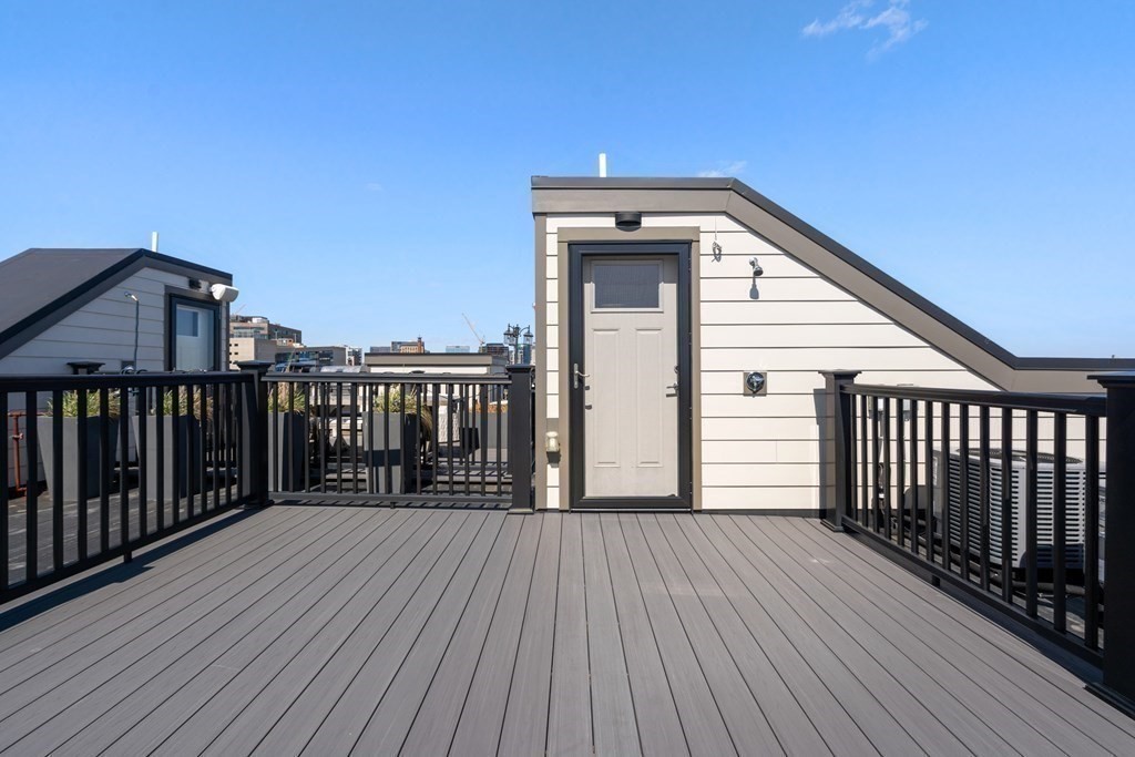 105 W 3rd # 5
