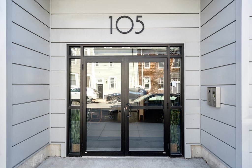 105 W 3rd # 5